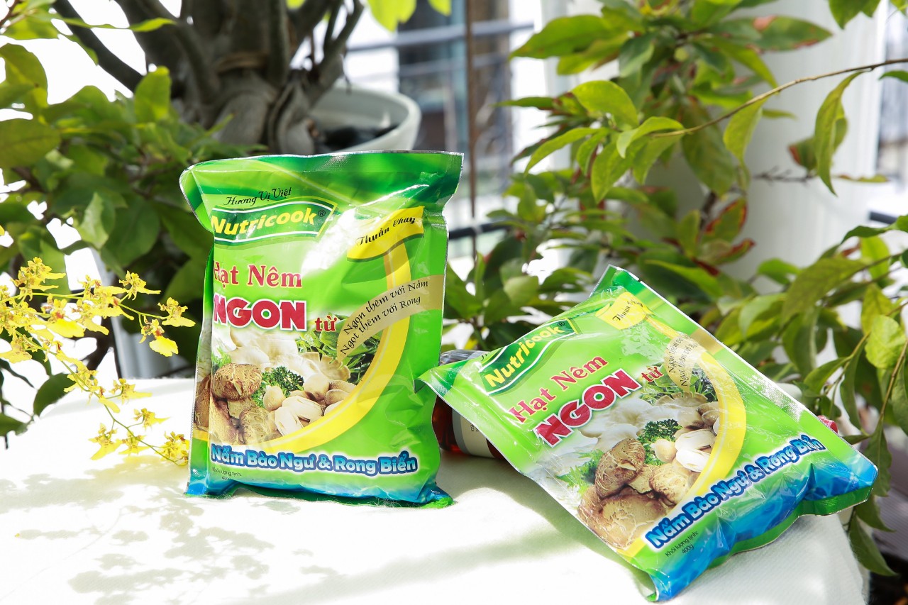 Hạt nêm Nutri nấm bào ngư, rong biển 2Kg (1 thùng)